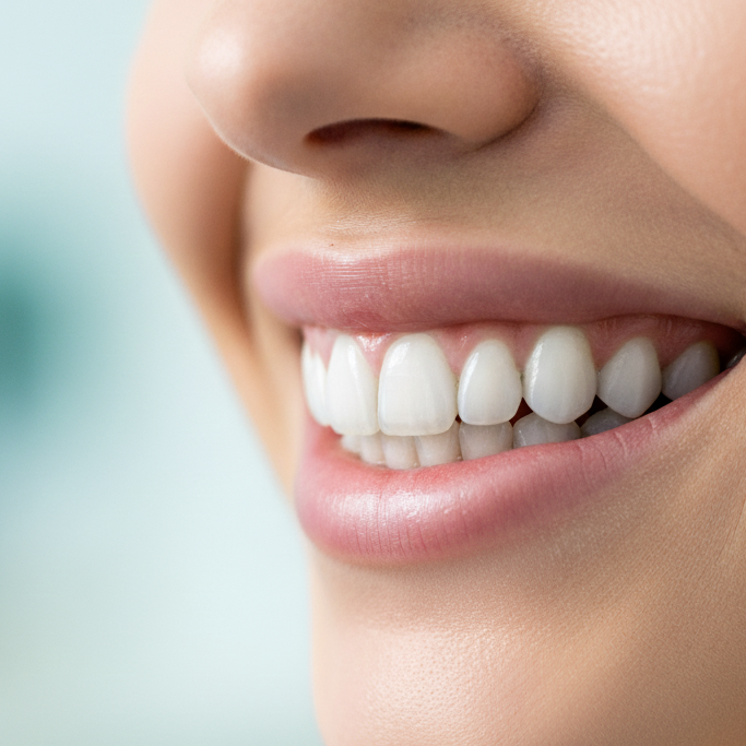 Ventajas de ponerse implantes dentales. Durabilidad excepcional, pensada para toda la vida